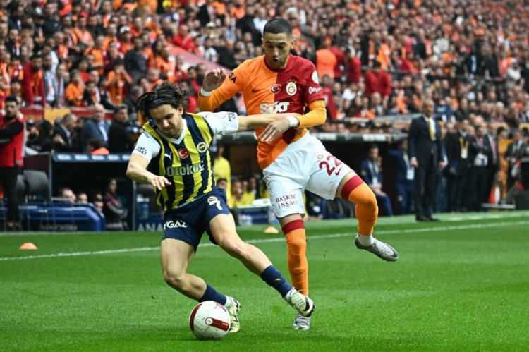 <p>Trendyol Süper Lig'in 37. haftasında Galatasaray ile Fenerbahçe, Rams Park'ta karşı karşıya geldi. Çağlar Söyüncü'nün 71. dakikada kaydettiği gol sarı-lacivertlilere derbide 3 puanı getirdi. Galatasaray-Fenerbahçe derbisi, Avrupa basınında da geniş yankı buldu. İşte detaylar...</p>
