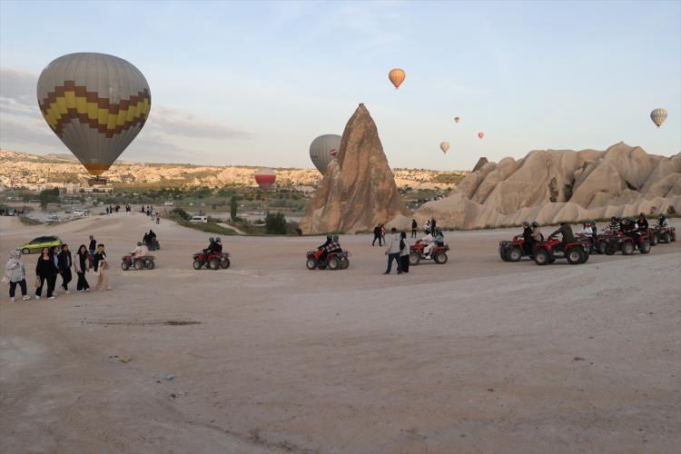 <p>turizmde niteliği artırmak amacıyla <em><strong>"Nevşehir İli Master Planı"</strong></em>nın hazırlanmaya başlandığını aktaran Fidan, bu planın Kapadokya'nın geleceği için değerli olduğunu dile getirdi.</p>
