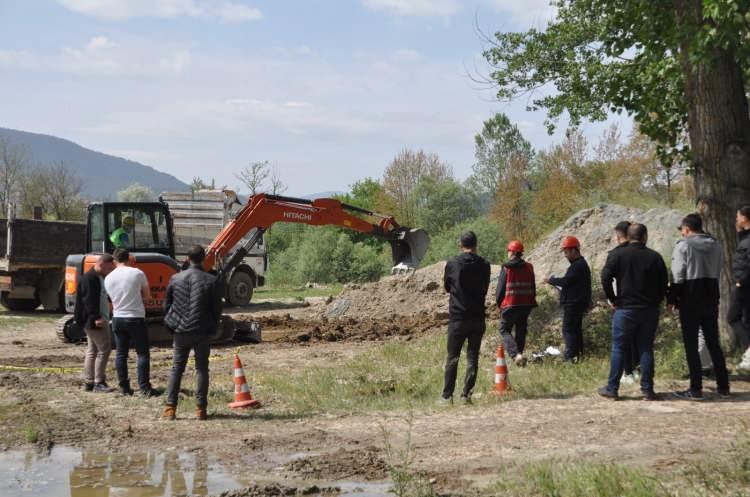 <p>Mudurnu Halk Eğitim Merkezi Müdürü Cemali Özlü, "Bu belgeyi alan kişiler doğrudan fabrikalara işe girebilmektedir. Bize ulaşan 200'ün üzerinde vatandaşımız da fabrikalarda şuan faal olarak çalışmaktadır. Kurslarımız devam ediyor" dedi.</p>
<p> </p>