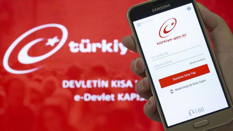 <p><strong>KAZA TUTANAĞI ARTIK E-DEVLET'TE TUTULACAK |</strong></p>
<p> </p>
<p>Artık sürücüler, kaza tutanağını E-Devlet'ten online olarak tutabilecek.</p>
<p> </p>