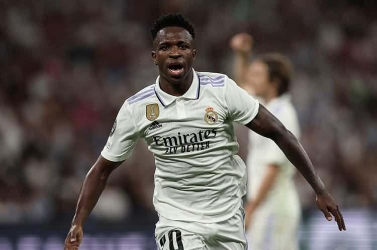 <p>Bir sonraki galeriye göz atın<br />
<br />
<br />
<br />
Ballon d'Or'un kazananı kim olacak! İşte favori yıldızlar</p>