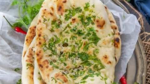 <p>5- Butter Garlic Naan - Hindistan</p>