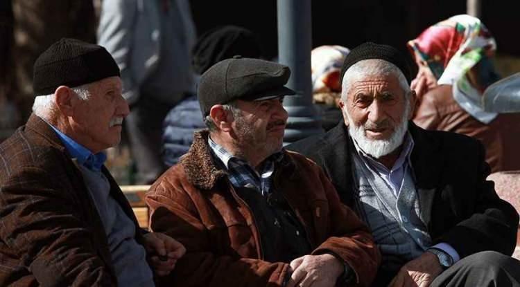 <p>Tatil beldelerindeki otellerin konaklama beldeleriyle kıyaslandığında emeklilere on binler hatta yüzbinlerce TL değerinde tatil bütçesi ayrıldı.</p>
<p> </p>