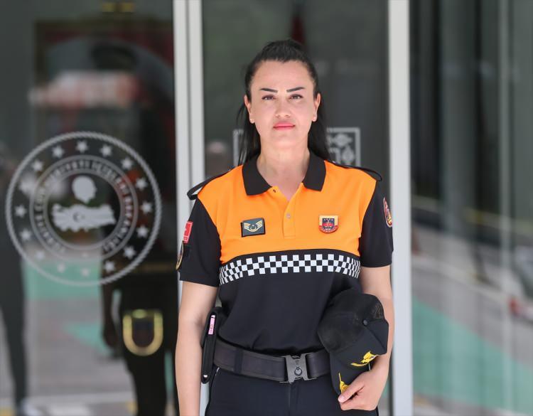 <p><span style="color:#FF0000">MOTOSİKLET SEVGİSİ İŞİ OLDU</span></p>
