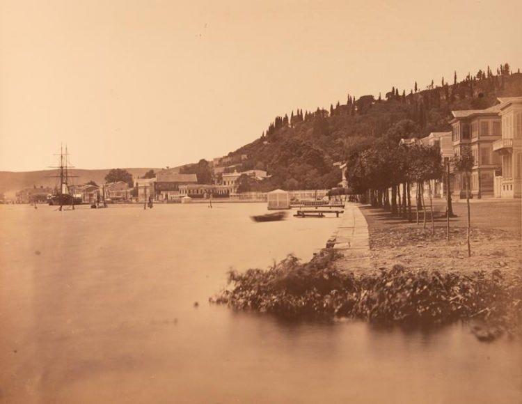 <p><strong>Boğaz kıyısında hafta sonu tatil evleri</strong></p>

<p> </p>
