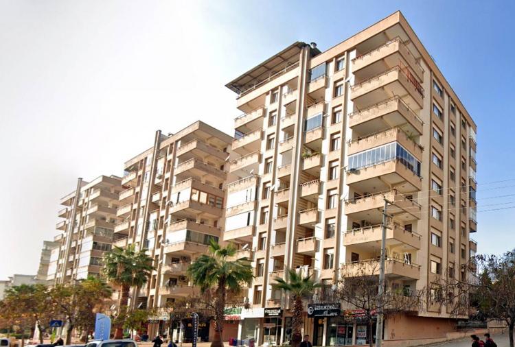 <p>6 Şubat 2023'te meydana gelen Kahramanmaraş depremlerinde 150 kişinin vefat ettiği Palmiye Sitesi ile ilgili çarpıcı bir gerçek ortaya çıktı. </p>