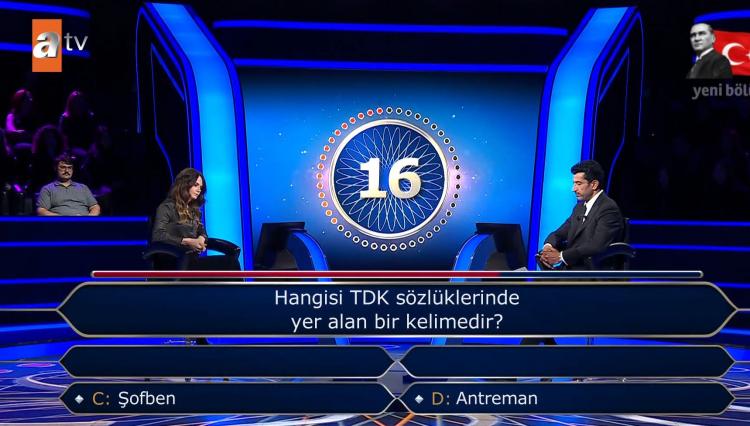 <p><span style="color:#000000"><strong>İzleyenleri ekran başına kilitleyen sorunun yanıtının B şıkkı Parakende olduğu iddia edildi.</strong></span></p>
