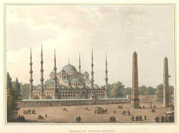 <p>Osmanlı döneminden İstanbul manzaraları...</p>
<p><em><strong>1800'lü yıllarda Sultanahmet Meydanı</strong></em></p>
<p> </p>