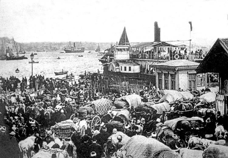 <p>Balkan Savaşı sırasında Eminönü İskelesi. /1912</p>
<p> </p>