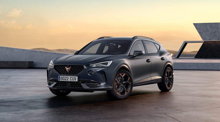 <p>CUPRA Formentor 1 milyon 890 bin, CUPRA LEON ise 1 milyon 690 bin liradan başlayan tavsiye edilen anahtar teslim fiyatlarıyla satılıyor. 2024 model araçlar için geçerli olan fırsat, 1-31 Mayıs arasında kampanyaya katılan tüm CUPRA yetkili satıcılarında devam edecek.</p>
