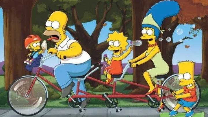 <p><span style="color:#B22222"><strong>SUSUZLUK&nbsp; KRİZİ</strong></span></p>

<p><strong>Simpsonlar'ın bir b&ouml;l&uuml;m&uuml;nde yapay kuraklığın yaşanması ve akabinde suyun sınırlı d&uuml;zeyde dağıtılması yer alıyor.&nbsp;</strong></p>
