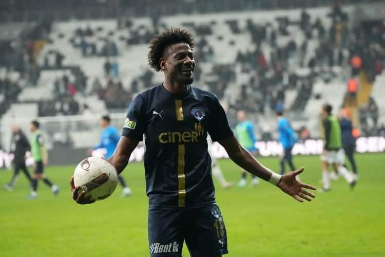 <p>* Nuno Da Costa - Kasımpaşa<br />
<br />
* 14 gol</p>