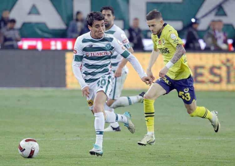 <p>* Szymanski - Fenerbahçe<br />
<br />
* 12 asist</p>