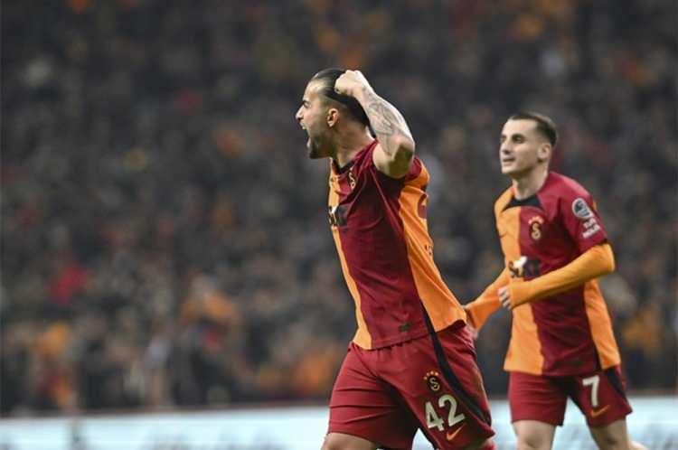 <p>5- Abdülkerim Bardakcı / Hava oyunu / Galatasaray</p>
