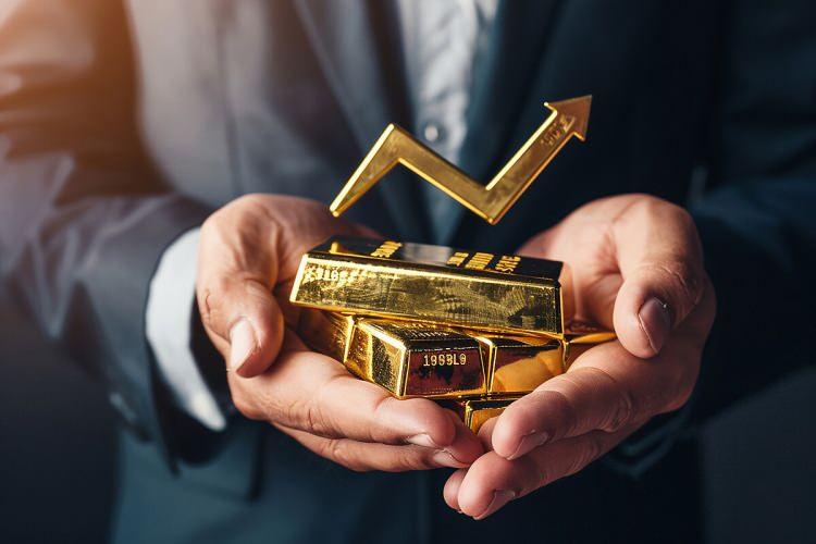 <p>Bitcoin.com’a konuşan Amerikalı yatırımcı, "Daha önce altının 2026 yılına kadar 15 bin dolara ulaşabileceğini söylemiştim. </p>