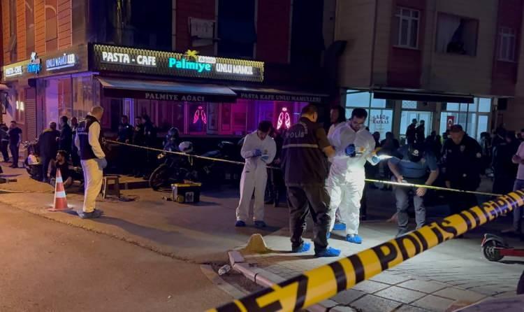 <p>Silah varmış gelenlerde. &Ccedil;ocukların okulda başlayan bir kavgasıymış. &Ouml;yle kan davalık gibi bir durum yok" dedi.</p>
