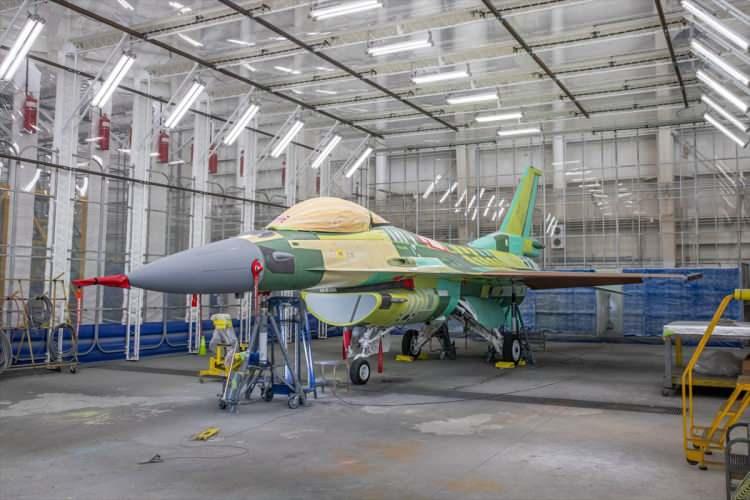 <p>Lockheed Martin Entegre Muharip Uçak Grubu, Havacılık Stratejisi ve İş Geliştirme Başkan Yardımcısı Aimee P. Burnett, Greenville'de bugüne kadar 8 F-16 Block 70 uçağının testlerinin tamamlanarak uçar hale getirildiğini söyledi.</p>