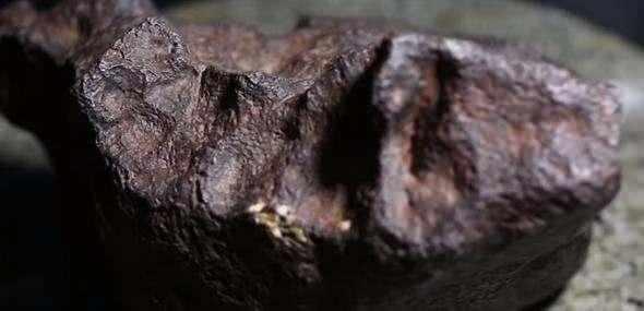 <p>David, meteoru satar satmaz kazandığı paranın bir kısmını &uuml;niversiteye bağışlayacağını ifade ediyor.</p>

<p>&nbsp;</p>
