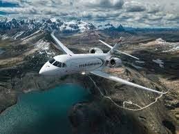 <p>Falcon 6X, 31.100 lb itiş gücüne sahip Pratt & Whitney PW812D motorları tarafından desteklenmekte olup, 5.500 deniz mili (10.186 km) uçuş menzili ve 0,90 Mach azami hız sağlamaktadır.</p>
