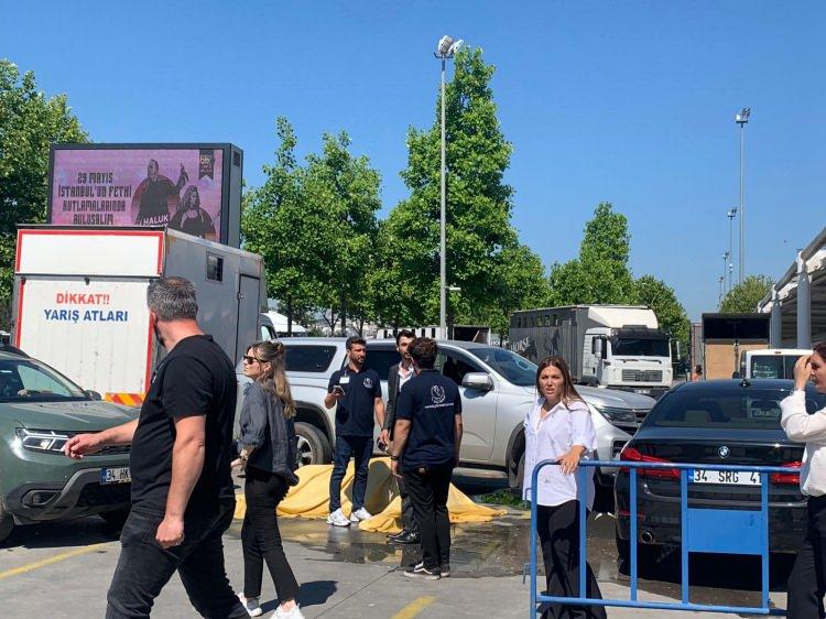 <p> Arap atı kategorisinde Çanakkale’den gelen 9 yaşındaki Doru Yiğit birinci oldu. Sahibi Hakan Güney, çok mutlu olduklarını ifade ederek atın her gün düzenli bakımını yaptıklarını söyledi.</p>