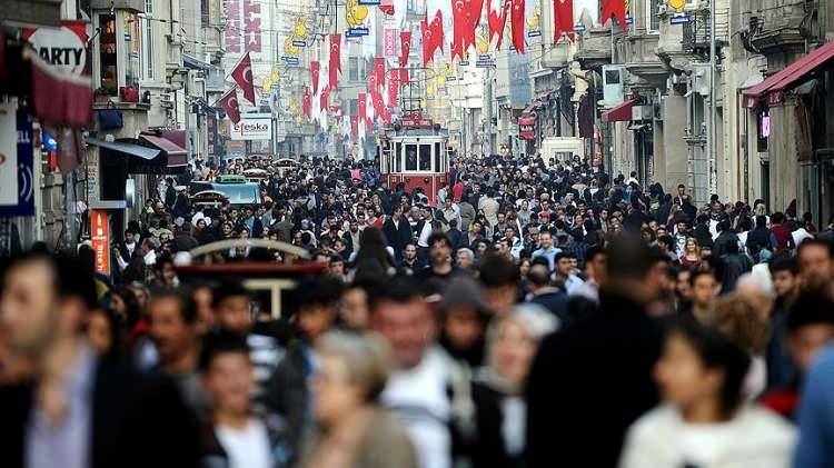 <p><span style="color:#FF0000">YAŞLI NÜFUS ARTTI, ÇOCUK NÜFUS AZALDI</span></p>
<p> </p>