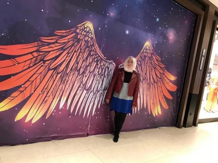 <p>Rabia Çataklı'nın bir gün önce annesi tarafından psikiyatri doktoruna götürüldüğü, doktorun ise Çataklı'nın acilen hastaneye yatırılması gerektiği bilgisini verdiği öğrenildi. Ancak anne Şeyda Çataklı "Kızıma deli derler" diyerek doktoru reddetti.</p>