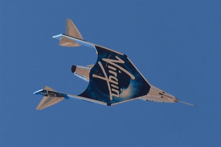 <p><strong>SPACESHIPTWO UNITY - 3704 KM/S</strong></p>
