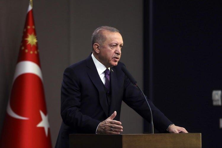 <p>Cumhurbaşkanlığı Külliyesi'nde basına kapalı gerçekleştirilen kabul, 2 saat 10 dakika sürdü.</p>
<p> </p>