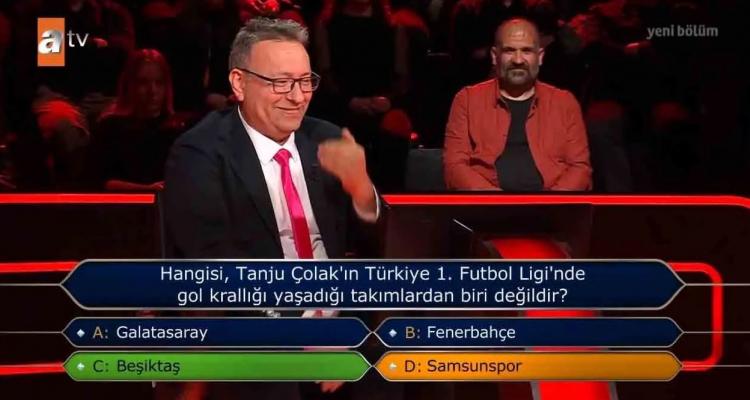 <p><span style="color:#000000"><strong>Hangisi Tanju Çolak'ın Türkiye 1. Futbol Ligi'nde gol krallığı yaşadığı takımlardan biri değildir?<br />
A) Galatasaray<br />
B) Fenerbahçe<br />
C) Beşiktaş<br />
D) Samsunspor</strong></span></p>

<p><span style="color:#B22222"><em><strong>Doğru yanıt C Şıkkı Beşiktaş olacaktı.</strong></em></span></p>
