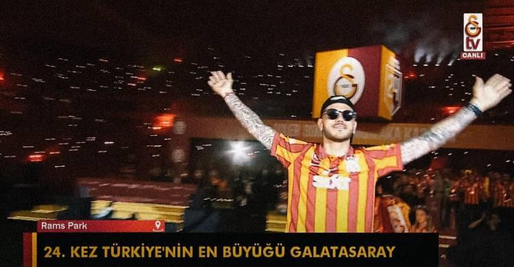 <p>Icardi, meşaleler eşliğinde çocuklarıyla sahneye gelirken, gol krallığında yarıştığı Fenerbahçe'nin Bosna Hersekli futbolcusu Edin Dzeko'nun da gol attığında çalan şarkıya gönderme yapıldı. Icardi ayrıca 'Fener ağlama' tezahüratı yaptı.</p>
