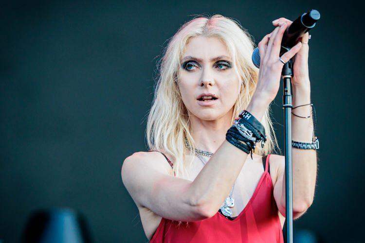 <p><strong>Momsen, bacağına bir yarasanın yapıştığını fark etmesi üzerine "Aman Tanrım" diyerek bağırdı.</strong></p>

