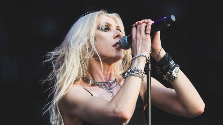 <p><strong>Momsen, olay ile ilgili olarak "Çok tatlıydı ama evet beni ısırdı. </strong></p>