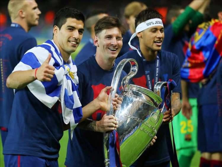 <p>2015: Barcelona 3-1 Juventus<br />
<br />
* İspanyol temsilcisi Barcelona, finalde İtalyan ekibi Juventus'u 3-1 yenerek kupanın sahibi oldu.<br />
<br />
* Lionel Messi'nin kariyerindeki son Şampiyonlar Ligi şampiyonluğu.<br />
<br />
* Xavi'nin Barcelona formasıyla son maçı.</p>