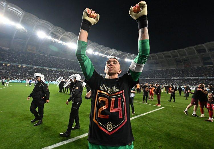<p>1- Fernando Muslera (Galatasaray)</p>