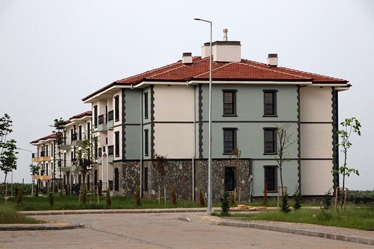 <p>Açık artırma etkinliği 31 Mayıs'ta gerçekleştirilecek ve Ankara The Green Park Hotel ile TOKİ İstanbul Hizmet Binası'nda yapılacak.</p>