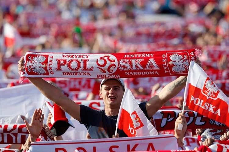 <p>* Wisla Krakow (Polonya)<br />
<br />
*** (Tur atlarsa)</p>