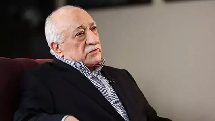 <p>Türkiye iade edildiği iddiaları güvenlik kaynaklarınca yalanlanan Fethullahçı terör örgütü (FETÖ) elebaşı Fethullah Gülen'in yeni fotoğrafı yayınlandı.</p>

<p> </p>
