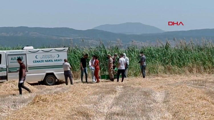 <p> İhbar üzerine olay yerine jandarma ve sağlık ekipleri sevk edildi. Ekiplerin güvenlik önlemi aldığı bölgede yapılan incelemenin ardından ceset, Gaziantep Adli Tıp Kurumu'nun morguna götürüldü.</p>
