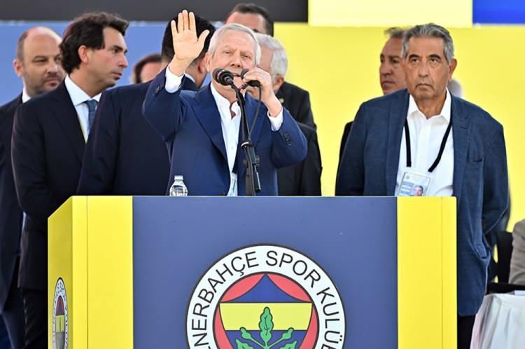 <p><strong>‘Kavga çıkacak.’ diyorum. ‘Kavga edelim.’ diyorlar. Çok gerginler"</strong></p>