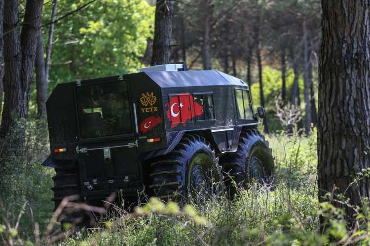 <p>Başta Kuzey Amerika ülkeleri ABD ve Kanada olmak üzere İtalya, Polonya, İngiltere, Uganda, Madagaskar, Avustralya, Hindistan, Hollanda, Brezilya ve Arjantin'e satış yapan, ihracat odaklı çalışan firma, son dönemde gelen kamu ve özel sektör talepleriyle kısa süre içinde iç pazarda da yer almayı hedefliyor.</p>