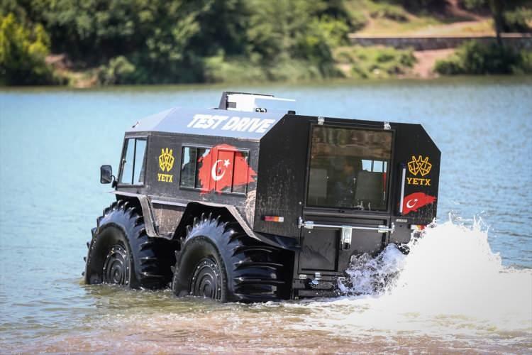 <p>İnşallah yaz döneminde bazı kurumlara bu araçları kazandırmış olacağız. Üstü açık versiyonlar üzerine çalışıyoruz. Turistlerimizi gezdirmek amacıyla özellikle Kapadokya, Muğla başta olmak üzere turizm bölgelerinden ciddi bir talep var. </p>

