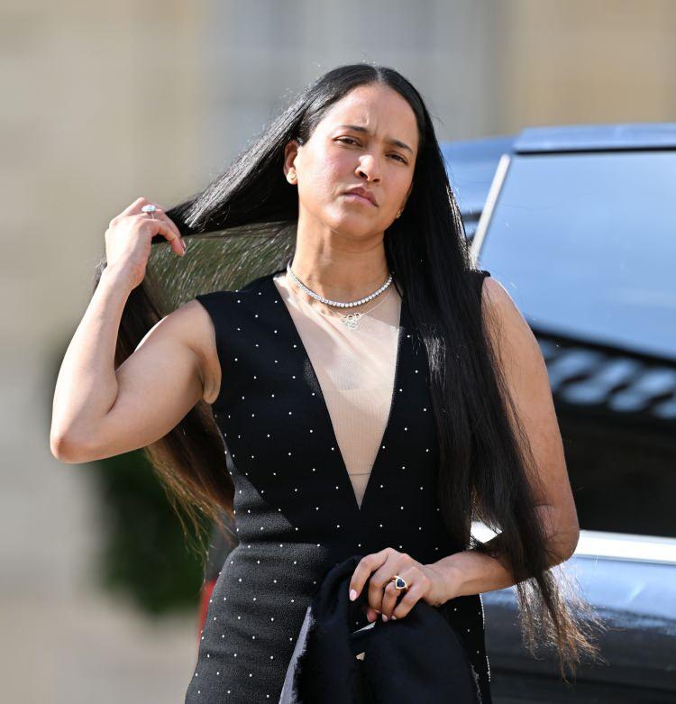 <p>Yemeğe Amerikalı plak yapımcısı ve söz yazarı Pharrell Williams'ın eşi Helen Lasichand (fotoğrafta) da katıldı.</p>
