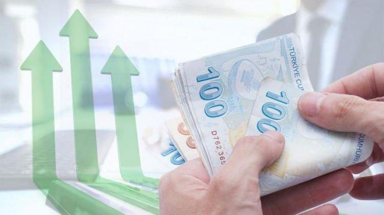 <p>Memur ve memur emeklileri ise haziran ayı itibarıyla yüzde 17,38 zam hakkı elde etmiş oldu.</p>

<p> </p>

