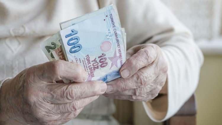 <p>Bu hesaplamalar temmuz ayında a&ccedil;ıklanacak olan haziran ayı enflasyonuyla aynı doğrultuda gelirse eğer emeklilerin alacağı zam oranı, enflasyon farkına bağlı olarak y&uuml;zde 25,46 olacak.</p>
