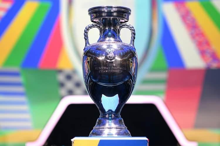 <p>EURO 2024, Almanya'nın ev sahipliğinde 14 Haziran-14 Temmuz tarihlerinde düzenlenecek ve turnuvada birçok önemli yıldız forma giyecek.</p>