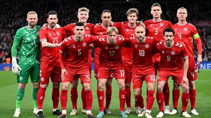 <p>* DANİMARKA<br />
<br />
* C GRUBU<br />
<br />
<strong>Kaleci:</strong> Mads Hermansen, Frederik Rönnow, Kasper Schmeichel<br />
<br />
<strong>Defans: </strong>Joachim Andersen, Alexander Bah, Andreas Christensen, Simon Kjaer, Rasmus Nissen Kristensen, Victor Kristiansen, Joakim Maehle, Jannik Vestergaard<br />
<br />
<strong>Orta Saha: </strong>Thomas Delaney, Christian Eriksen, Morten Hjulmand, Pierre-Emile Höjberg, Mathias Jensen, Christian Nörgaard<br />
<br />
<strong>Forvet:</strong> Jacob Brunn Larsen, Mikkel Damsgaard, Kasper Dolberg, Anders Dreyer, Rasmus Höjlund, Yussuf Poulsen, Andreas Skov Olsen, Jonas Wind</p>