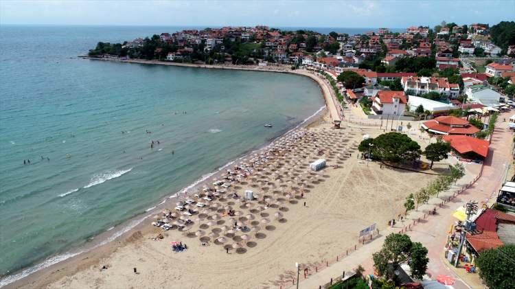 <p>Kültür ve Turizm Bakanı Mehmet Ersoy, en çok mavi bayrak sahibi ülkeler sıralamasınnda Türkiye'nin sıralamasını açıkladı. </p>