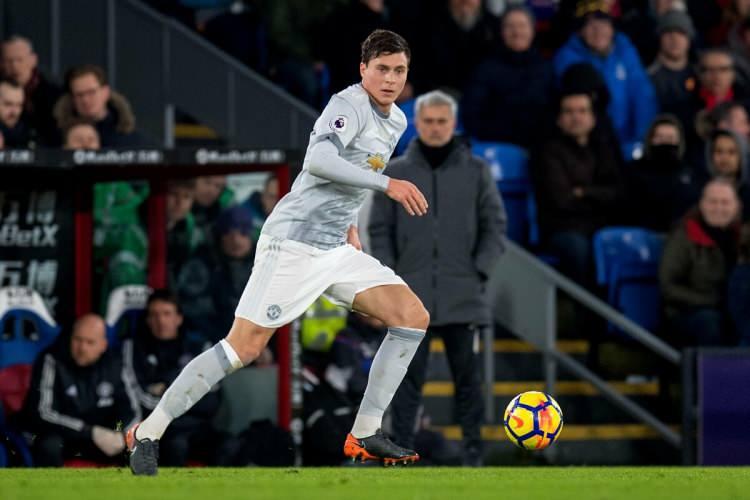 <p>14- Victor Lindelöf - 35 milyon euro <br />
<br />
* Manchester United</p>