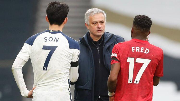 <p>3- Fred - 59 milyon euro<br />
<br />
* Manchester United<br />
<br />
** Fenerbahçe'de oynuyor.</p>