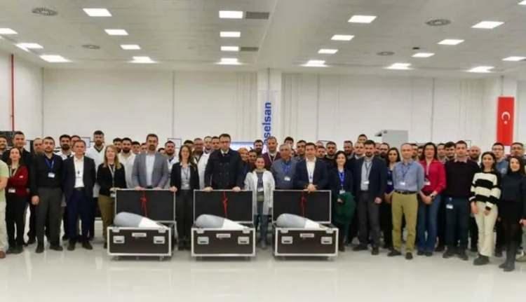 <p><span style="color:#B22222"><strong>36) ASELSAN TARAFINDAN GELİŞTİRİLEN RADAR ARAYICI BAŞLIK YALIN HATTI İLK ÜRÜNLERİNİ VERDİ</strong></span></p>